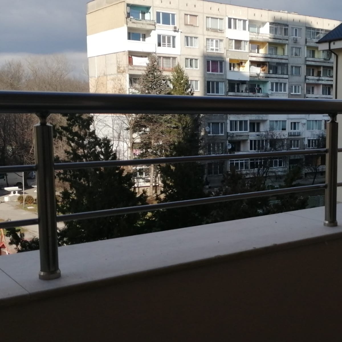 Парапет за тераса с две струни