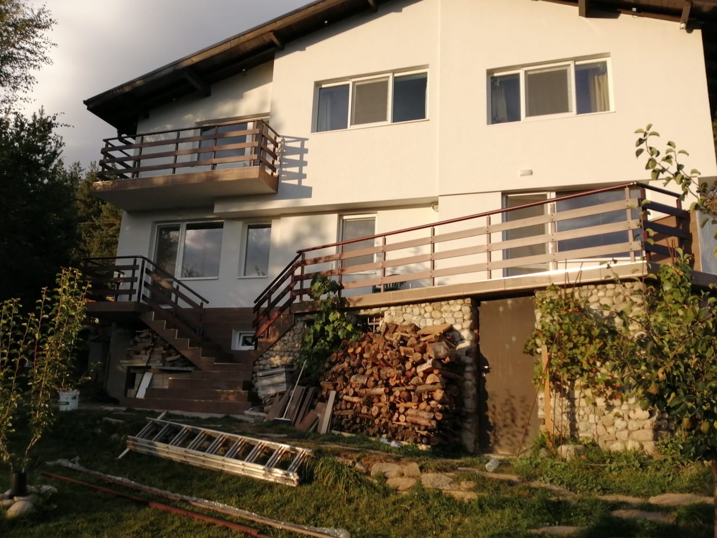 Алуминиев парапет с три алуминиеви дъски